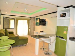 Jomtien beach condominium A2 with stylish European style kitchen