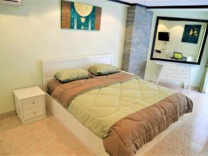 Jomtien beach condominium A2 with stylish European style kitchen