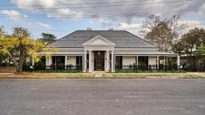 The Regents Park - Rutherford