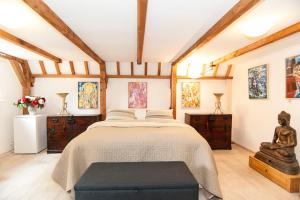 Bed & Breakfast of Art