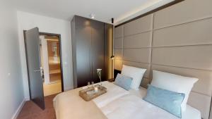 White Pearl Apartment 3.04