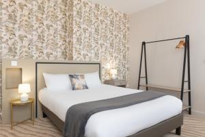 Hotels The Originals Boutique, Hotel Victoria, Chatelaillon-Plage : photos des chambres