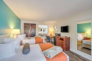 Standard Queen Room with Two Queen Beds - Non-Smoking room in Rodeway Inn Port Richey North