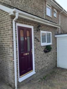 Home from home Single or double room Netflix or Virgin TV Wifi & free parking