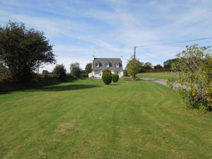 Maisons de vacances En Bretagne, villa de 2 a 8 pers , meuble de tourisme 3 etoiles nichee dans un ecrin de verdure a 2500m de la plage : photos des chambres