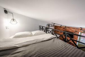 Modern APARTMENT ARIZONA STUDIO OLD TOWN Dietla balcony