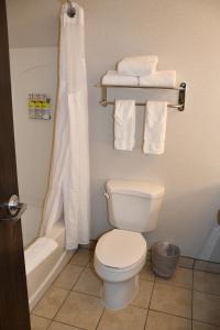 Holiday Inn Express & Suites Evanston by IHG