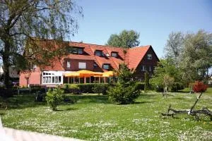 Hotel & Restaurant Am Wasser - Gudderitz