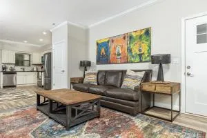 Modern Cades Cove Condo w Community Pool - Tuckaleechee