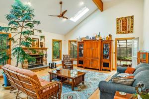 Six Bedroom house room in Northridge 121