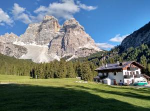  Rifugio Aquileia, Pension in Selva di Cadore