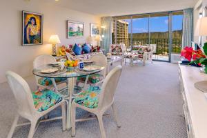 Fabulous Diamond Head & Ocean View Condo with Free Parking