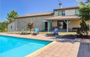 Maisons de vacances Nice Home In Sainte Gemme With Wifi, Private Swimming Pool And Outdoor Swimming Pool : photos des chambres