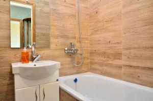 Героїв Танкістів, 8