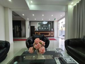 Al Basateen Hotel Rumays