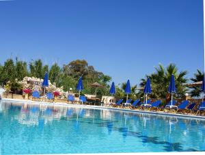 PARADISE APARTMENTS & SUITES