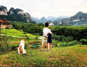 Billion Views Khaosok Homestay - Ubytování bez kategorie ve městě Khao Sok