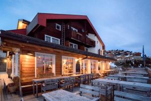 hamilton lodge and spa