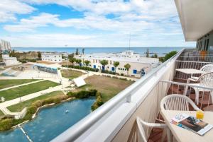 Triple Room with Balcony room in Hotel Cormoran