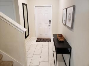 4 Bedroom Private Lakefront Town Home at Storey Lake near Disney World Parks