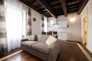 Magenta Collection Crociferi 1