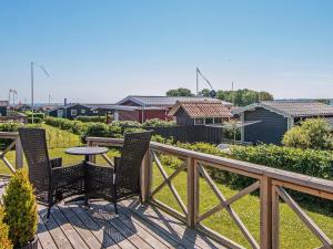 6 person holiday home in Juelsminde