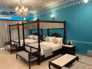 Umaid Farm Resort- A Legancy Vintage Stay In Jaipur