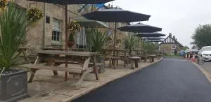 The Queen Catherine Hotel - Nether Silton