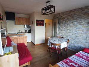 Studio Queyrelet 1 pied des pistes avec balcon & vue 2-4 personnes