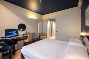 Double or Twin Room room in Hotel Touring
