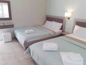 Quadruple Room with Garden View room in Villa Lemar