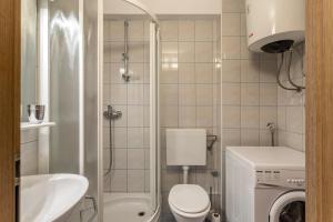 5 min from beach and center of Bol