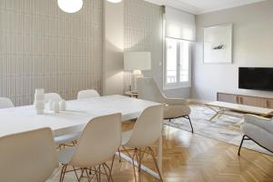 La Belle Suite by FeelFree Rentals