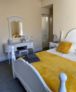 Deluxe Double Room room in Hawthorn House