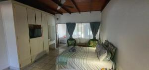 11 Manzini Chalets -Timones Retreat