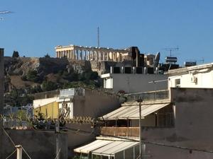 Stunning Acropolis view at City Center