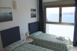 Skyline 33 Two bedroom apartment with sea views