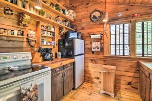 Cabin on Rush Lake with Bar, Grill and Kayaks!