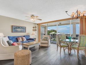 Apartment with Pool View  room in Magnolia House at Destin Pointe I