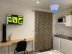 Dominicaine Nord, Studio meublé - Châtillon-Coligny