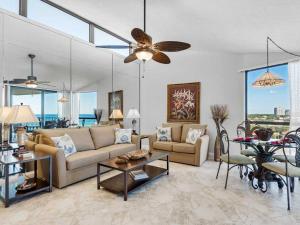 Two-Bedroom Apartment room in Mainsail II