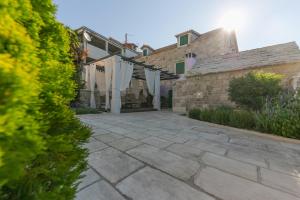 Villa Bante - Luxury Stone House