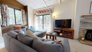 Mammoth Reservations