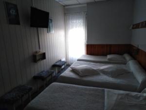 Hotels Chalet Saint Louis : photos des chambres