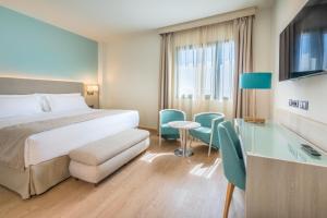 Superior Double or Twin Room room in Occidental Sevilla Viapol By Barceló