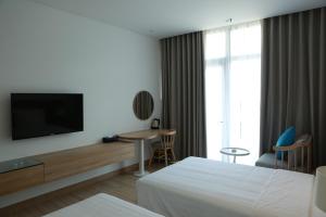 HẢI ÂU BIÊN CƯƠNG