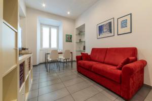 GuestHost - Porta Pia & Villa Torlonia Apartment with Balcony