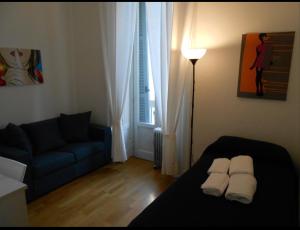 Basic Triple Room with Shared Bathroom