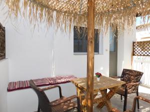 Ag.apostoloi studios Evia Greece