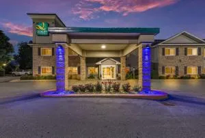 Quality Inn & Suites Hendersonville - Flat Rock - Zirconia
